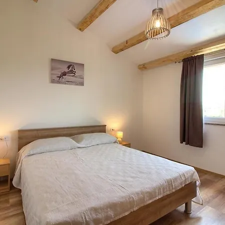 Mit Privatpool Fuer 10 Personen Ca 150 Qm In Medulin, Istrien Suedkueste Von Istrien Holiday home Pula