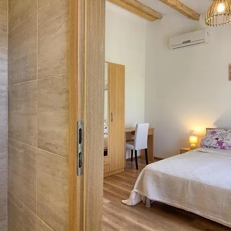 Mit Privatpool Fuer 10 Personen Ca 150 Qm In Medulin, Istrien Suedkueste Von Istrien Holiday home *